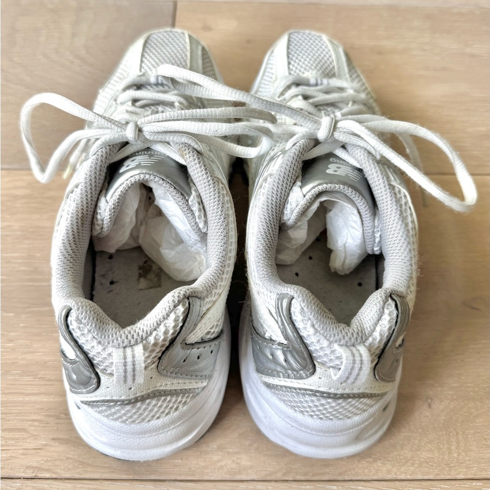 New Balance 530 Women’s Sneakers – White/Metallic Silver - Picture 2 of 3